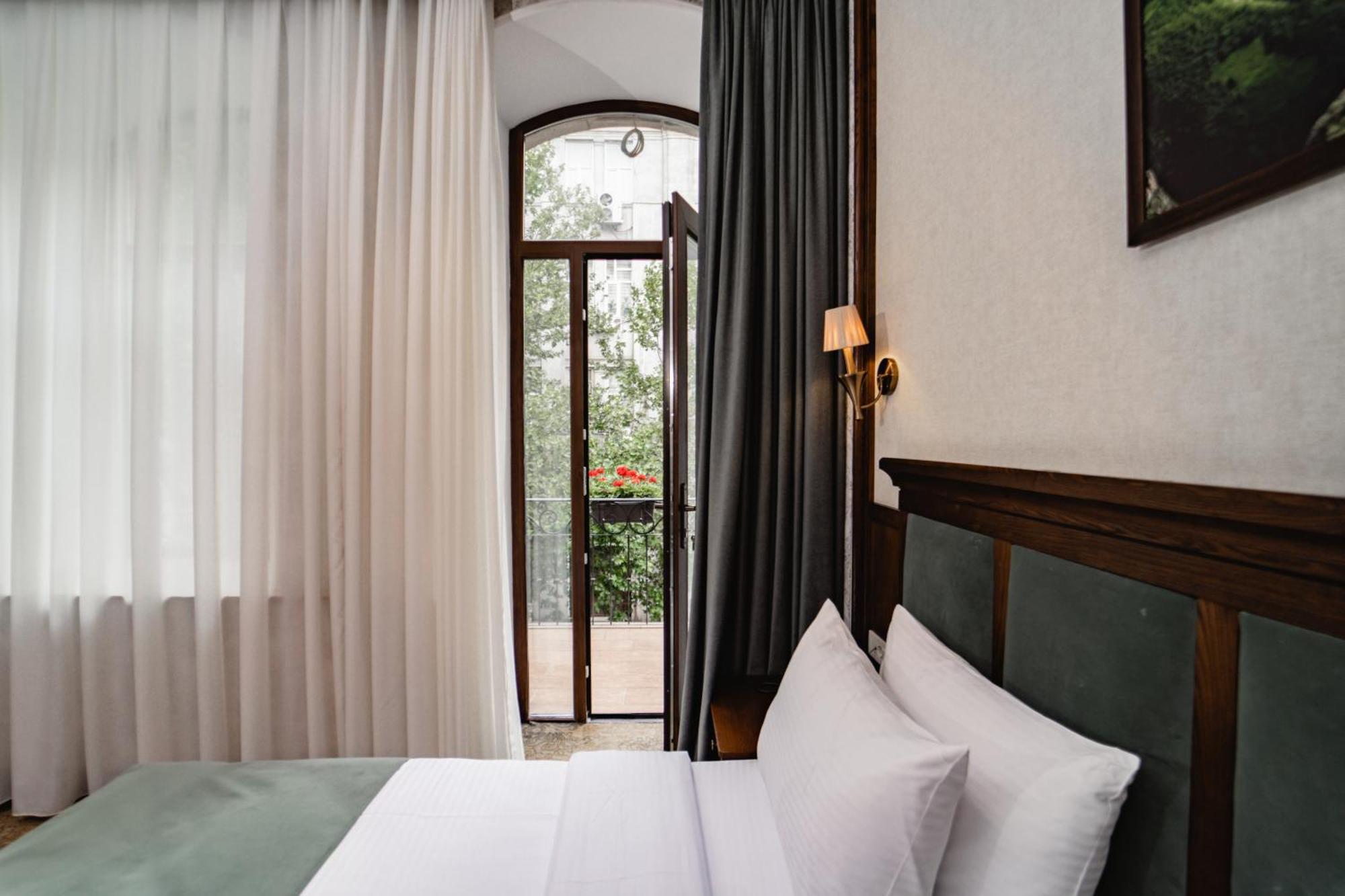 Midway Baku Hotel 外观 照片