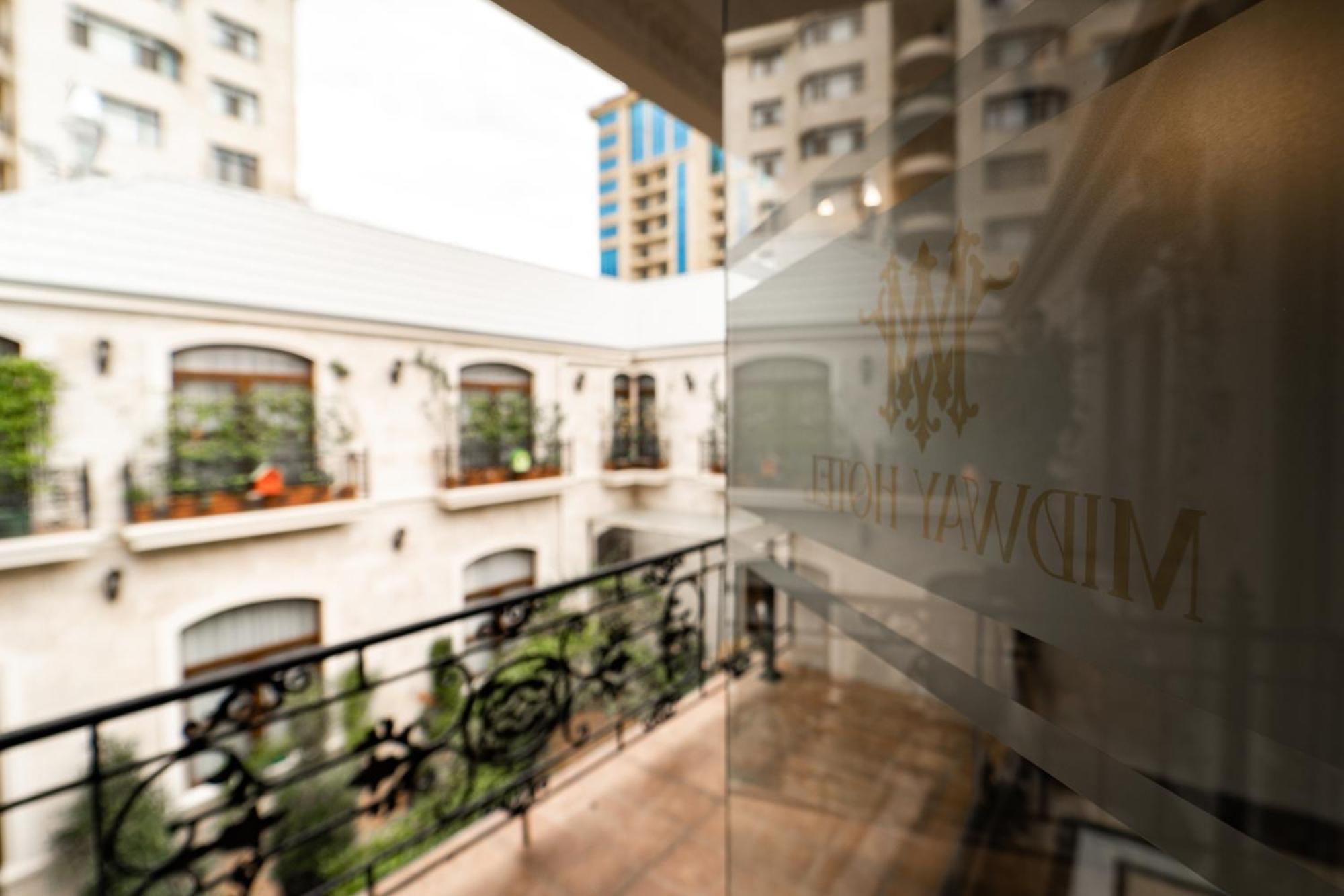 Midway Baku Hotel 外观 照片