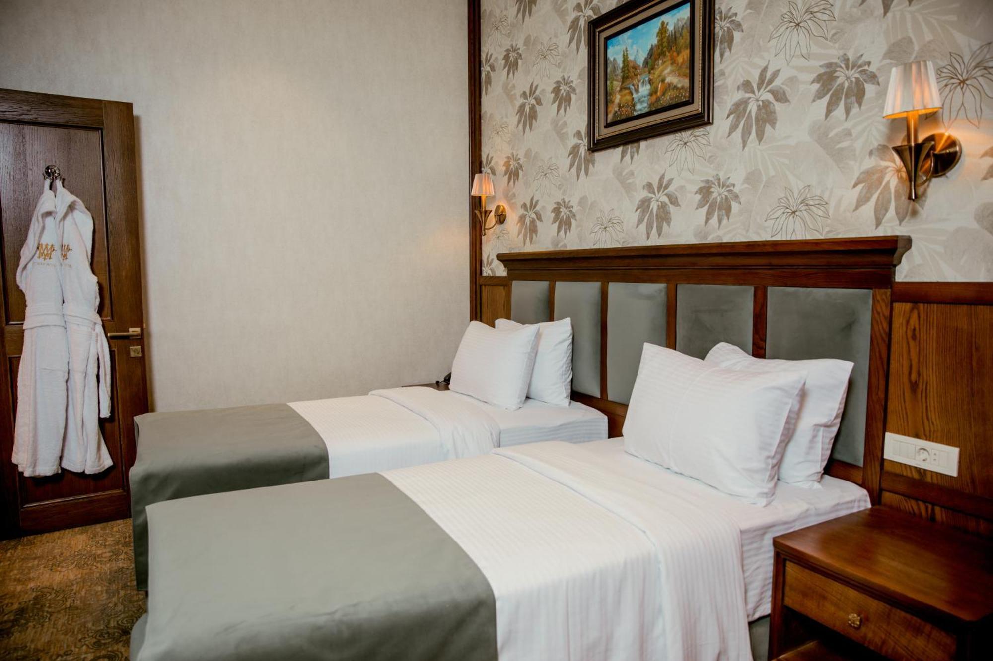 Midway Baku Hotel 外观 照片
