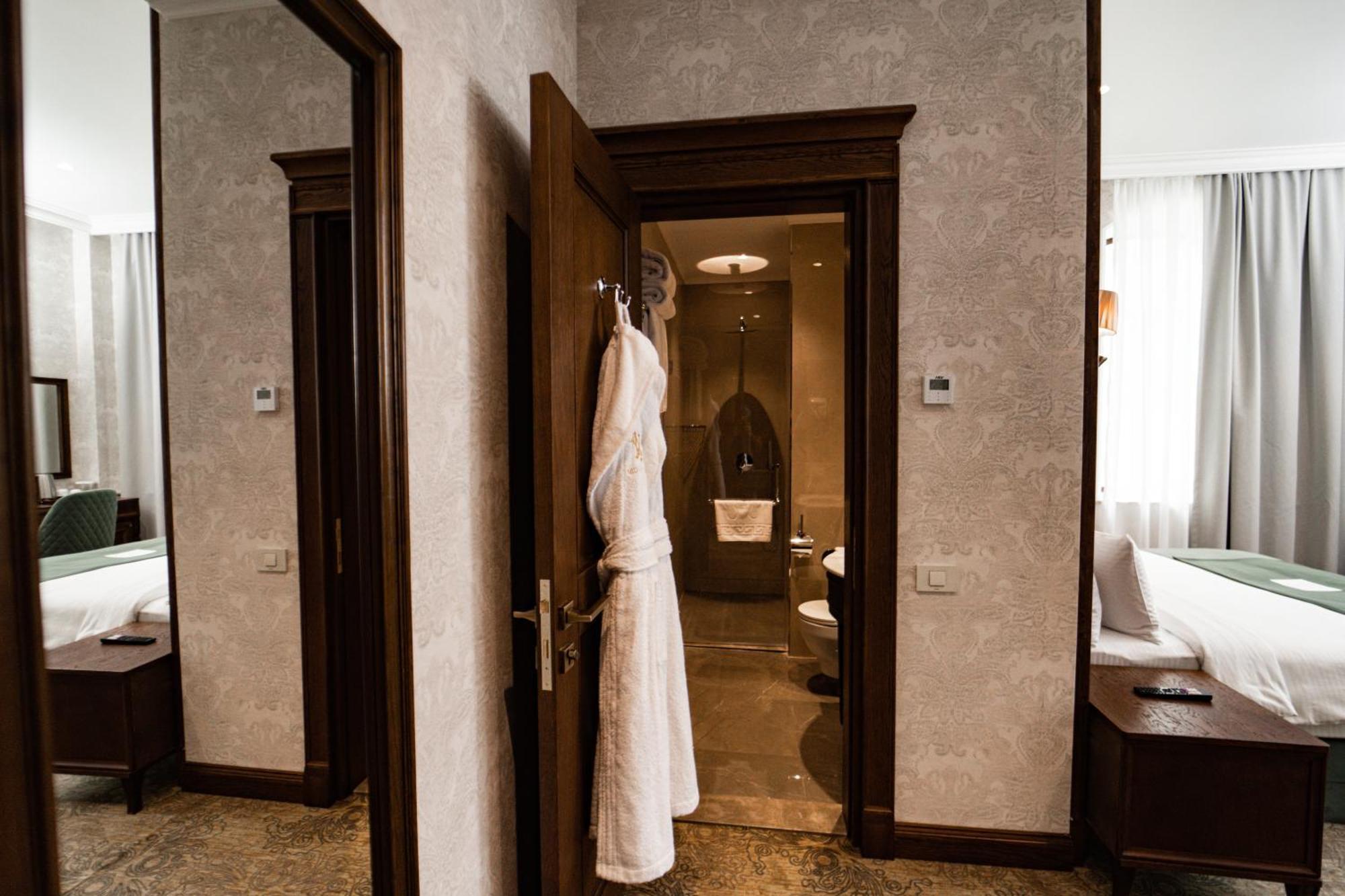 Midway Baku Hotel 外观 照片