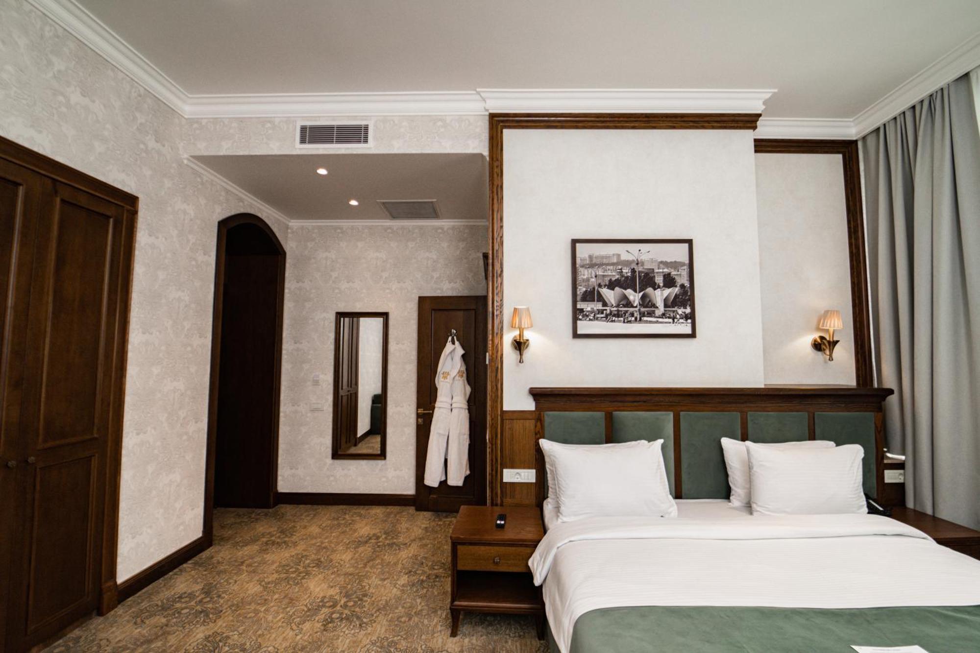 Midway Baku Hotel 外观 照片