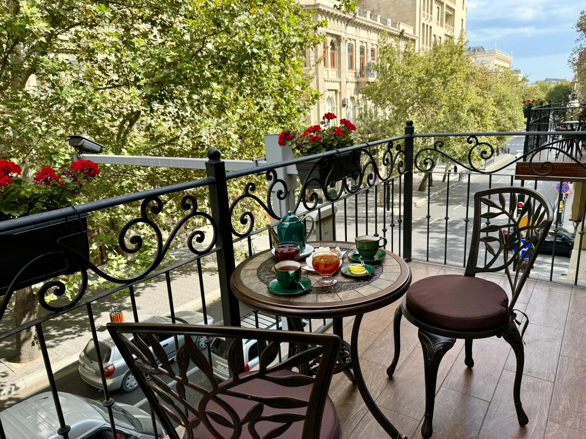 Midway Baku Hotel 外观 照片